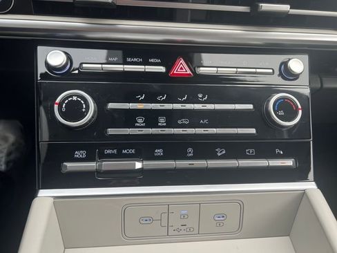 New 2026 Hyundai Santa Fe SE image 15