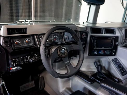 Used 2003 HUMMER H1 4-Door Wagon AWD/4WD image 10