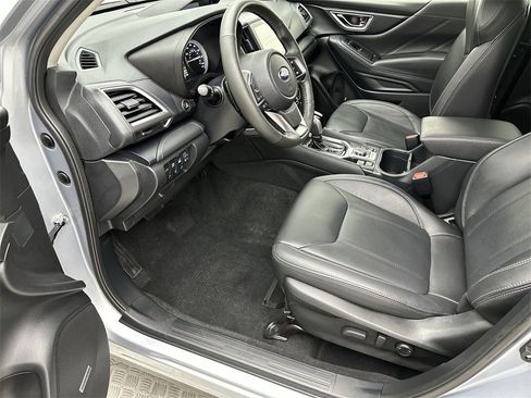 Used 2024 Subaru Forester Touring image 11