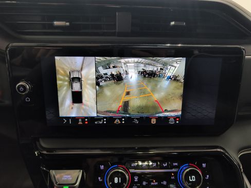 Used 2026 GMC Sierra 2500 AT4X w/ AT4X AEV Edition AWD/4WD image 14