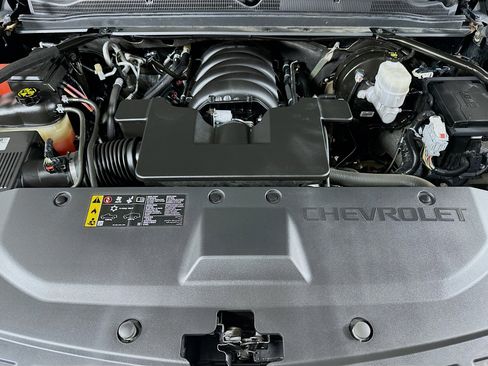 Used 2018 Chevrolet Tahoe LS w/ Enhanced Driver Alert Package image 28