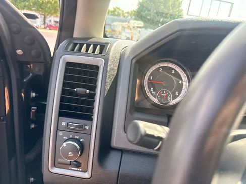 Used 2018 RAM 5500 Tradesman w/ Power & Remote Entry Group RWD image 15