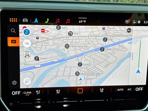 New 2025 Volkswagen ID. Buzz Pro S image 19