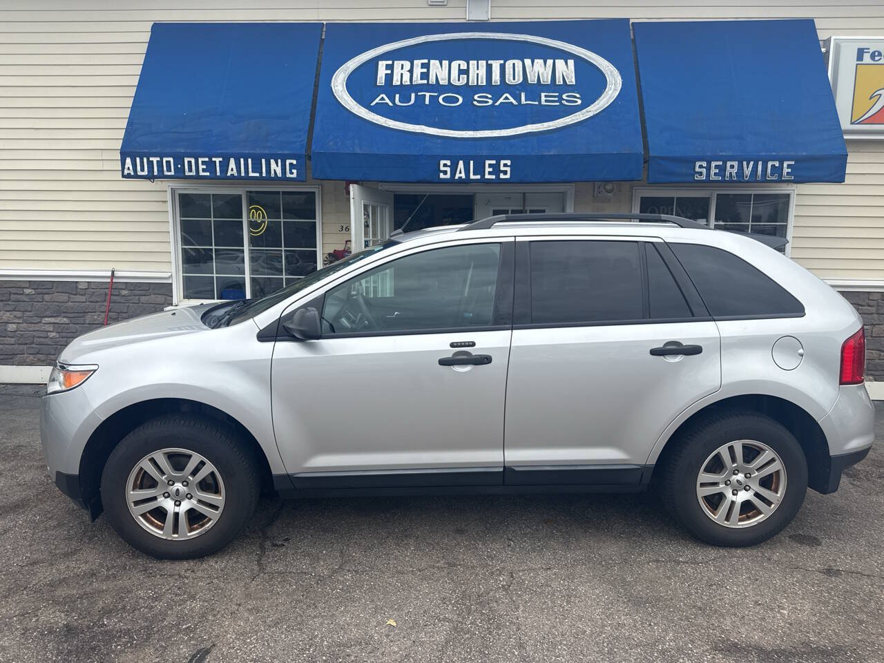 Used 2011 Ford Edge SE w/ 101A Rapid Spec Order Code FWD image 1