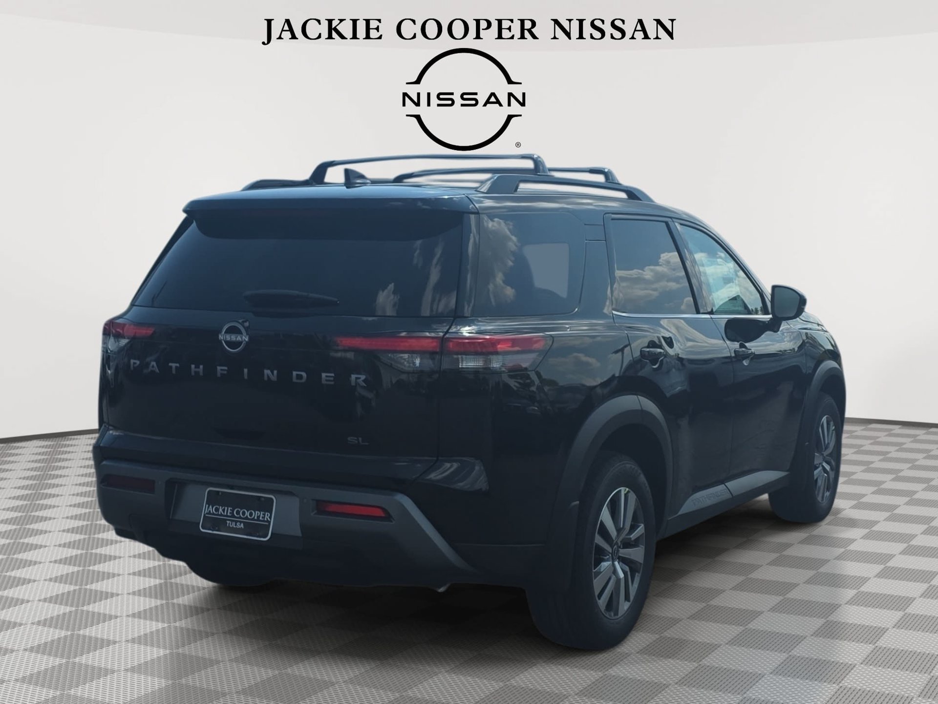 New 2026 Nissan Pathfinder SL FWD image 5