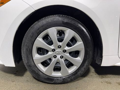 Certified 2024 Toyota Corolla LE image 11