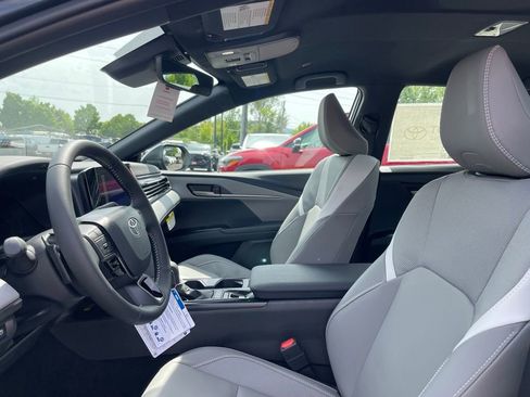 New 2026 Toyota Camry SE AWD/4WD image 13