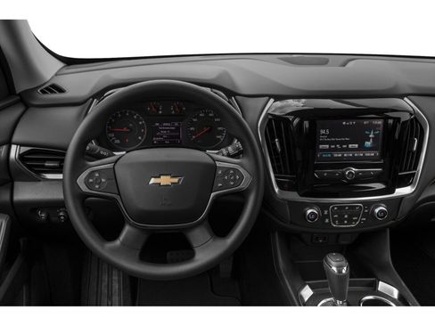 Used 2018 Chevrolet Traverse LS image 2