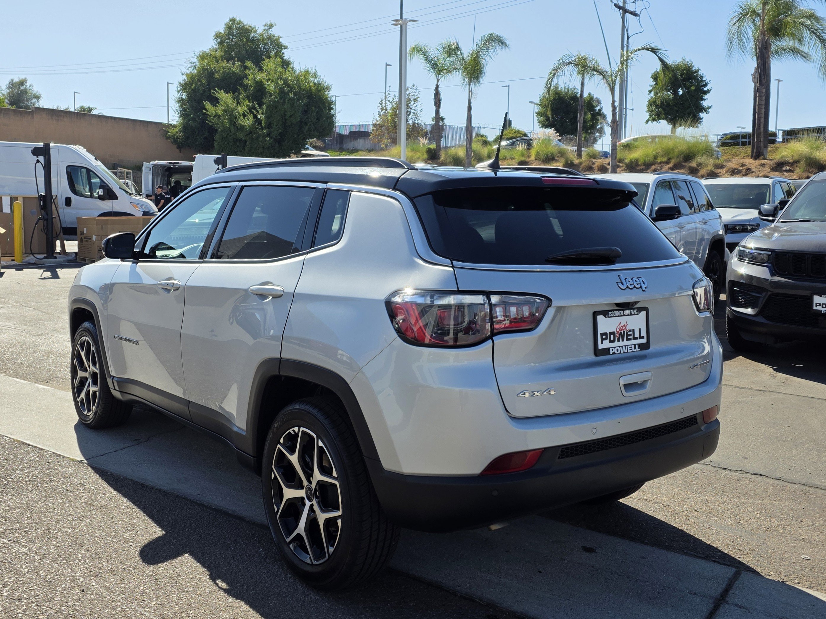 Certified 2025 Jeep Compass Limited AWD/4WD image 3