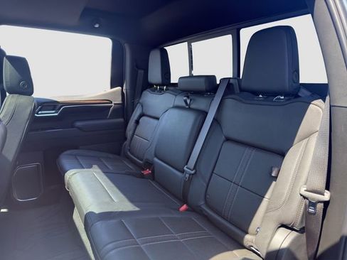 Used 2026 Chevrolet Silverado 1500 High Country w/ High Country Premium Package AWD/4WD image 13