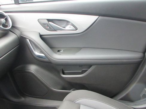 Used 2024 Chevrolet Blazer LT w/ Redline Edition image 33