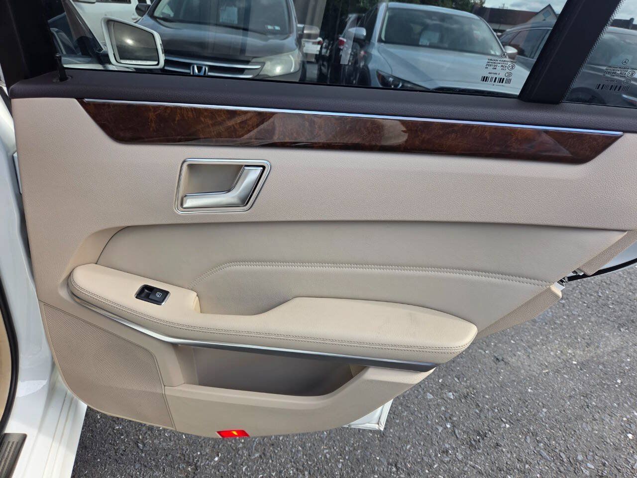 Used 2014 Mercedes-Benz E 350 4MATIC Sedan w/ Premium 1 Package image 35