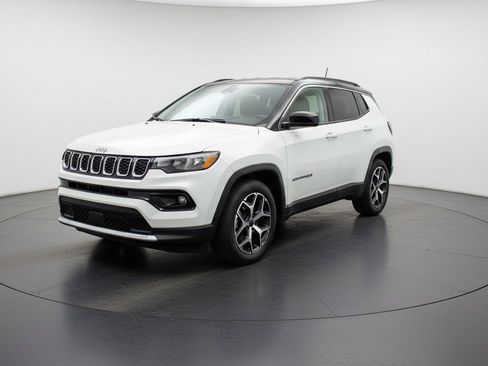 Used 2025 Jeep Compass Limited AWD/4WD image 3