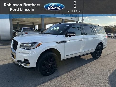 Used 2023 Lincoln Navigator L Black Label image 1