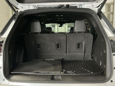 Used 2023 Chevrolet Traverse Premier AWD/4WD image 27