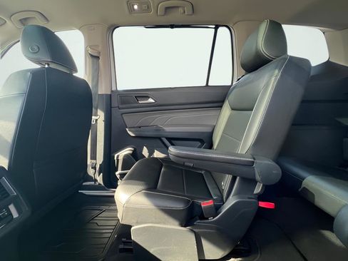 Used 2022 Volkswagen Atlas SEL R-Line AWD/4WD image 17