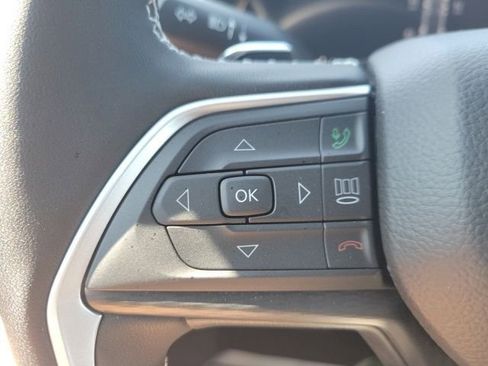 New 2025 Jeep Grand Cherokee Laredo image 13