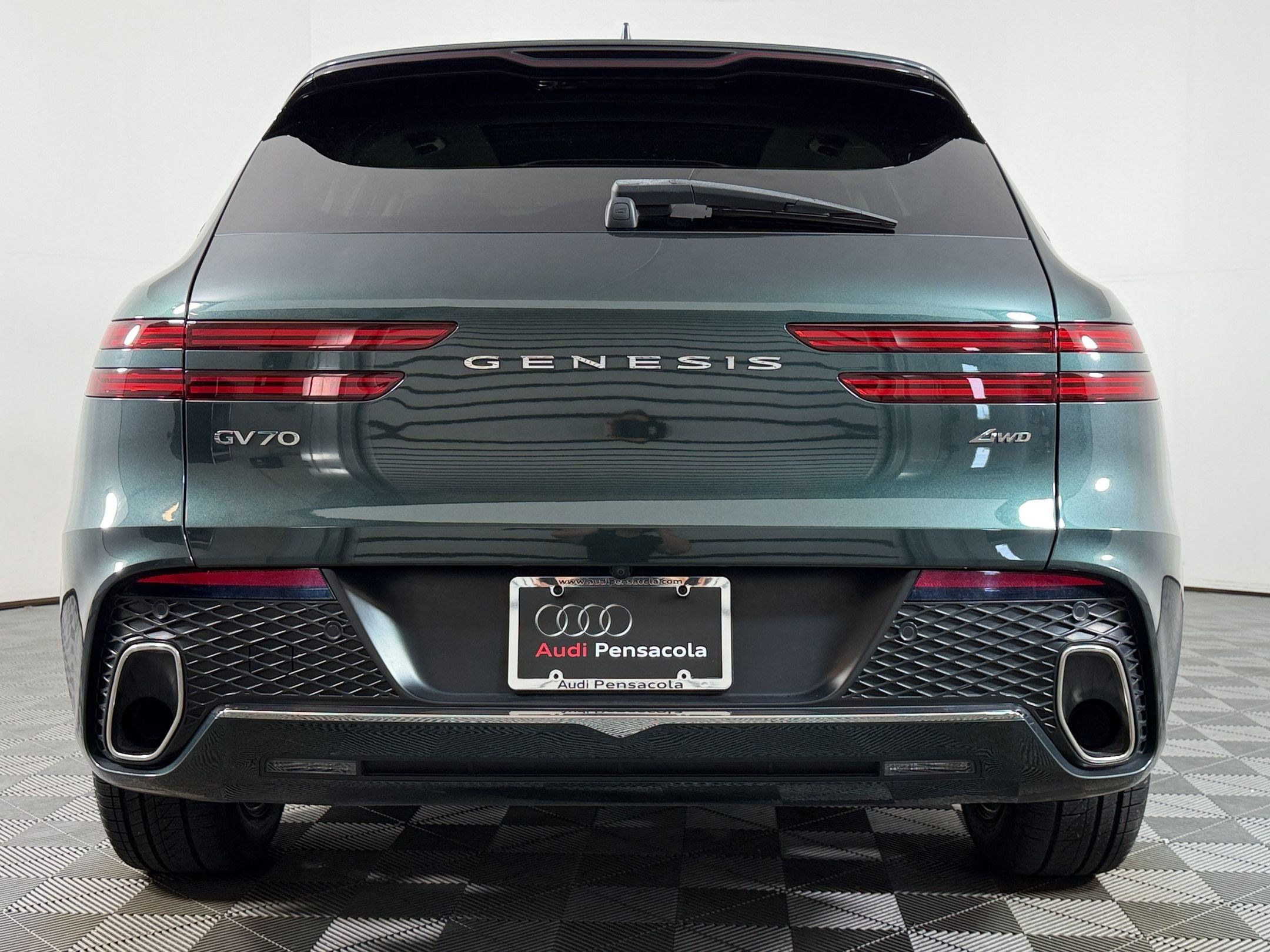 Used 2023 Genesis GV70 2.5T w/ Select Package AWD/4WD image 8