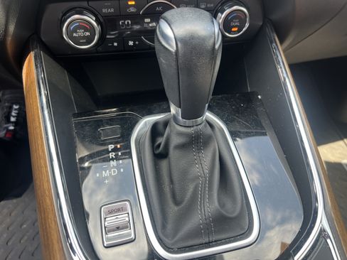 Used 2017 MAZDA CX-9 Signature AWD/4WD image 26
