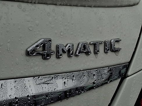 Used 2019 Mercedes-Benz E 300 4MATIC image 28