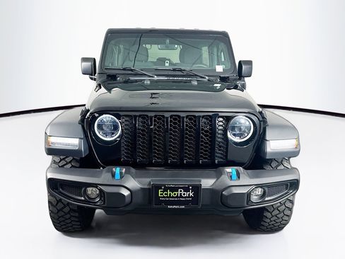 Used 2023 Jeep Wrangler Unlimited w/ 8.4" Radio Group AWD/4WD image 2