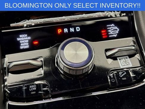 New 2025 Jeep Grand Cherokee L Overland w/ Trailer Tow Package image 17