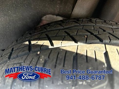 Used 2017 Ford Escape Titanium FWD image 3