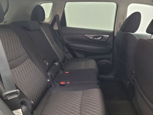 Used 2020 Nissan Rogue SV w/ Premium Package FWD image 19