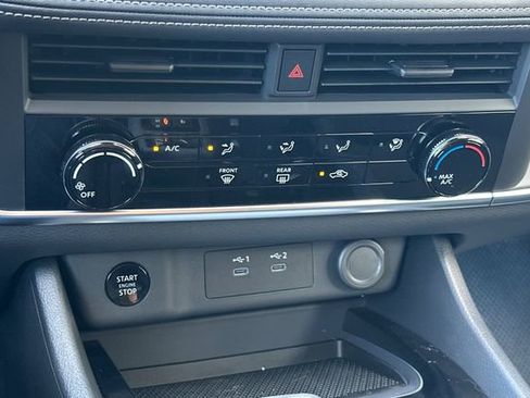 New 2026 Nissan Rogue S image 18