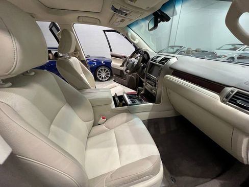 Used 2018 Lexus GX 460 Premium w/ Premium Package image 39