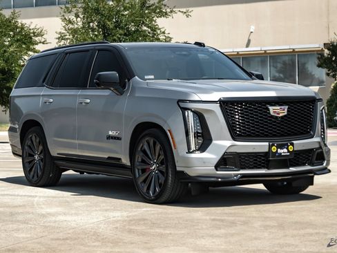 Used 2025 Cadillac Escalade V w/ LPO, Floor Liner Package AWD/4WD image 23