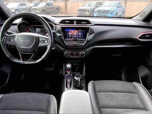 Used 2021 Chevrolet TrailBlazer RS w/ Convenience Package FWD image 15