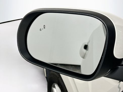 Used 2024 Kia Soul LX w/ Option Group 015 image 16