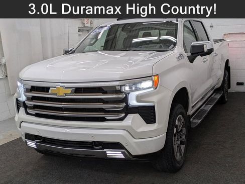 Used 2022 Chevrolet Silverado 1500 High Country w/ Technology Package image 1