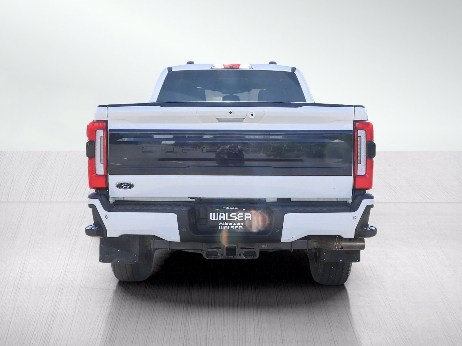 Used 2025 Ford F350 Platinum AWD/4WD image 4