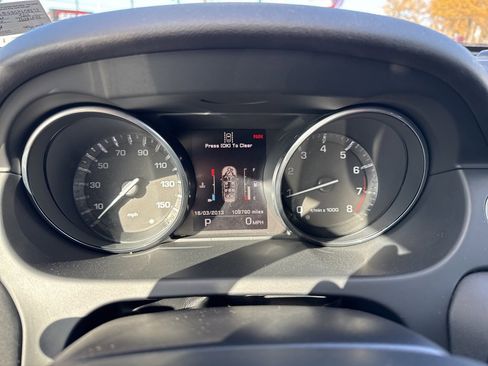 Used 2016 Land Rover Discovery Sport HSE image 9