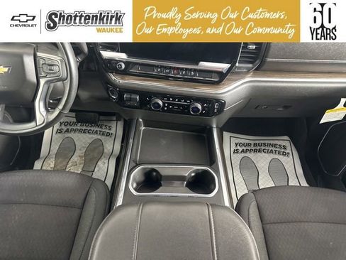 Used 2024 Chevrolet Silverado 2500 LT image 16