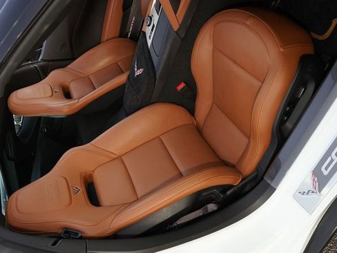 Used 2017 Chevrolet Corvette Z06 RWD image 10