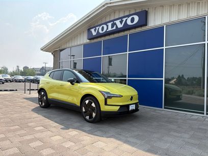 Used 2025 Volvo EX30 Ultra w/ Protection Package Premier
