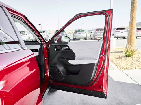 New 2026 Mitsubishi Outlander SE image 12