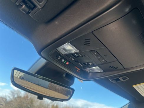 Used 2023 Cadillac XT4 Sport image 9