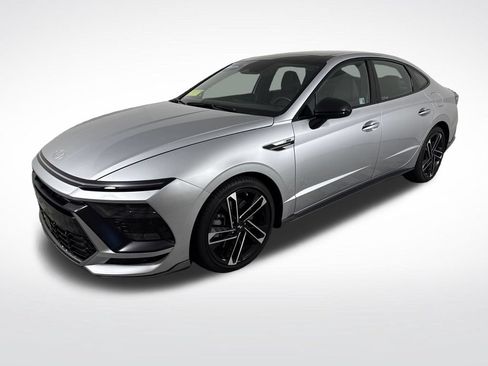 Certified 2025 Hyundai Sonata N Line FWD image 9