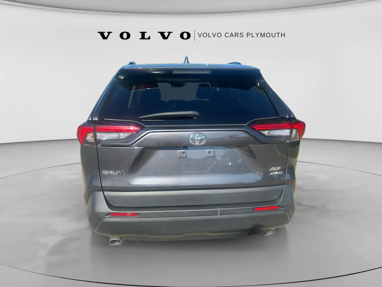Used 2022 Toyota RAV4 XLE Premium AWD/4WD image 9