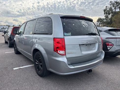 Used 2019 Dodge Grand Caravan GT image 2