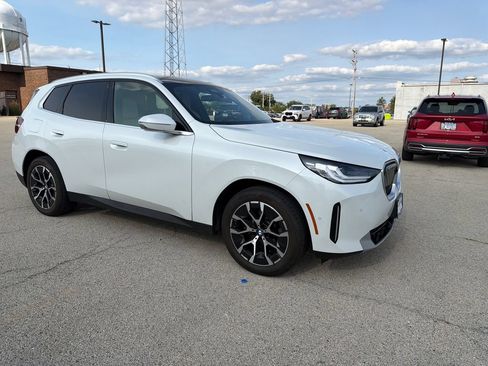 Used 2025 BMW X3 xDrive30i w/ Premium Package AWD/4WD image 7