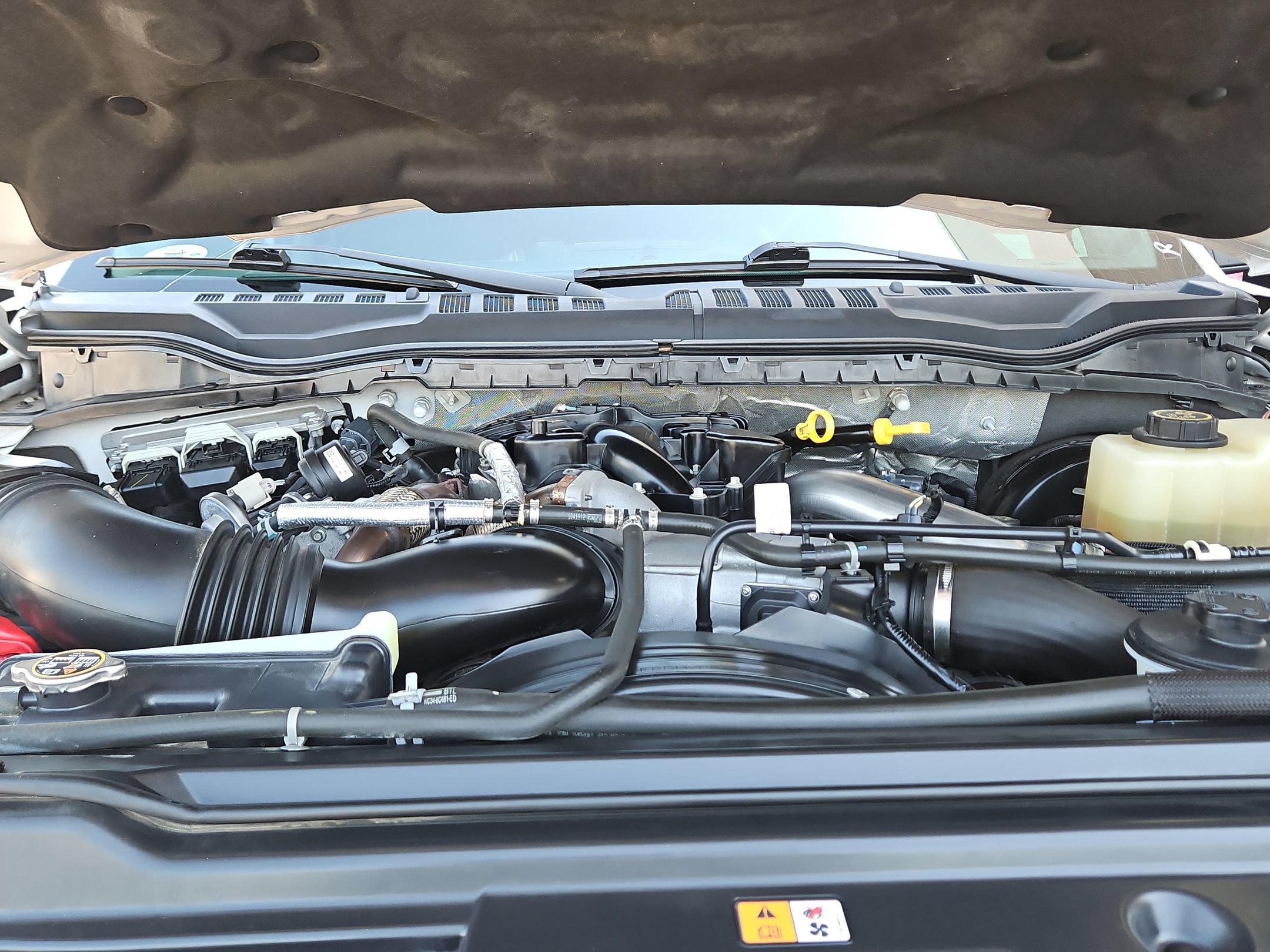 Used 2019 Ford F250 Lariat w/ Lariat Ultimate Package AWD/4WD image 19