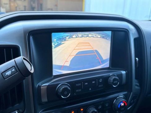 Used 2017 Chevrolet Silverado 1500 LTZ Z71 w/ Midnight Edition AWD/4WD image 11