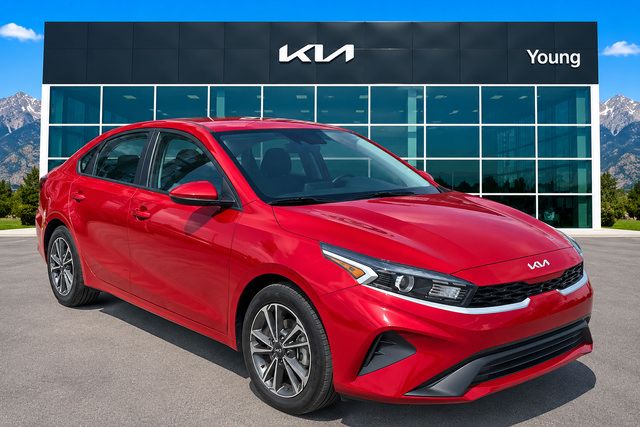 Used 2023 Kia Forte LXS FWD image 1