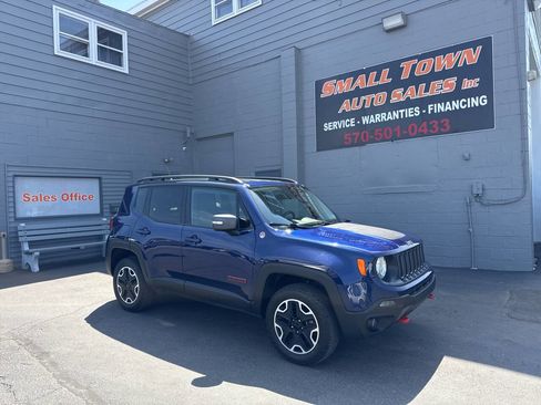 Used 2016 Jeep Renegade Trailhawk w/ Cold Weather Group image 1