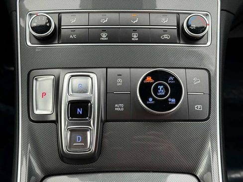 Used 2023 Hyundai Santa Fe SE image 24